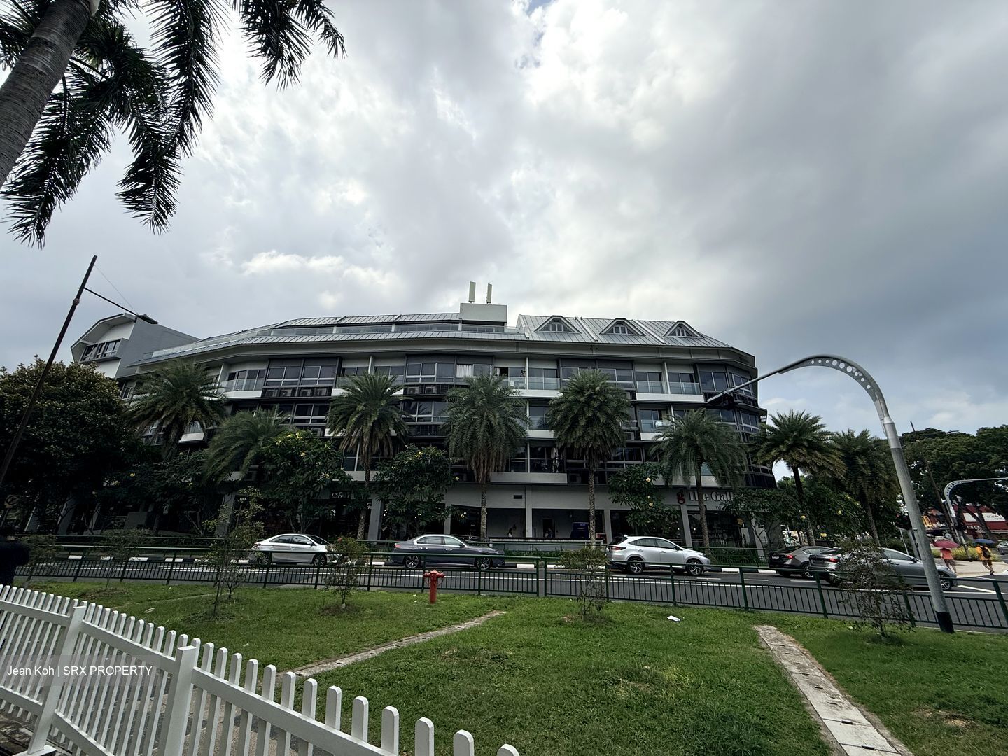 Siglap V (D15), Retail #564690511